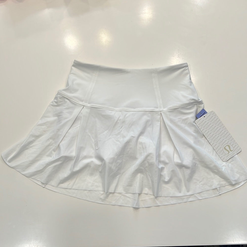 NWT Lululemon Lost In Pace Skirt T - Size 4 Tall